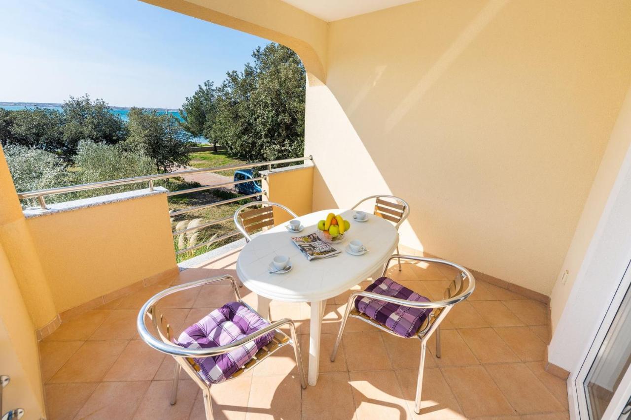 Apartments By The Sea Vrsi - Mulo, Zadar - 5951 Exterior foto